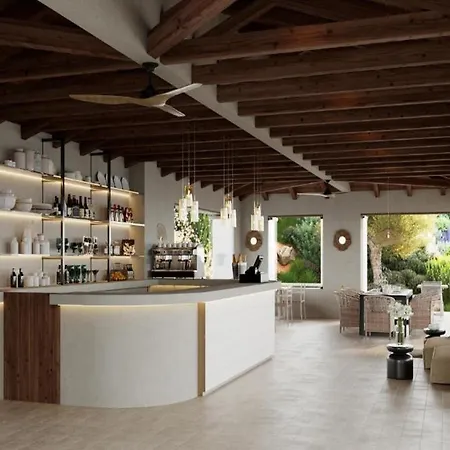 Hotel Eliamos And